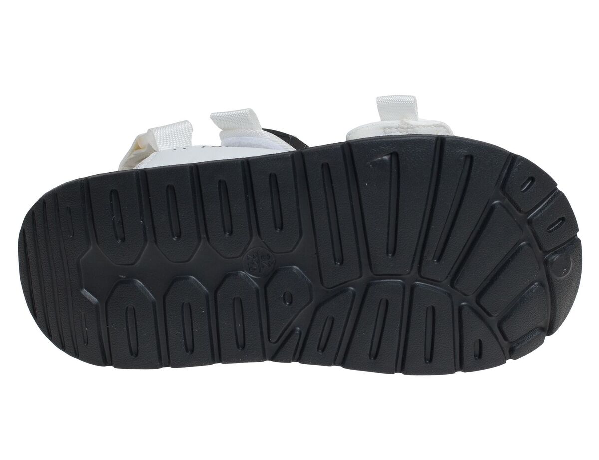 R100981722W (,  2)