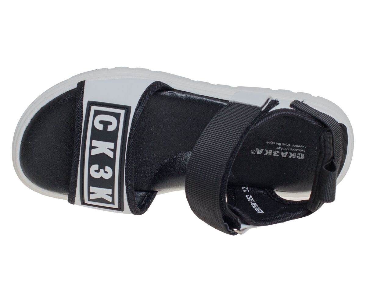 R586581852W (,  1)