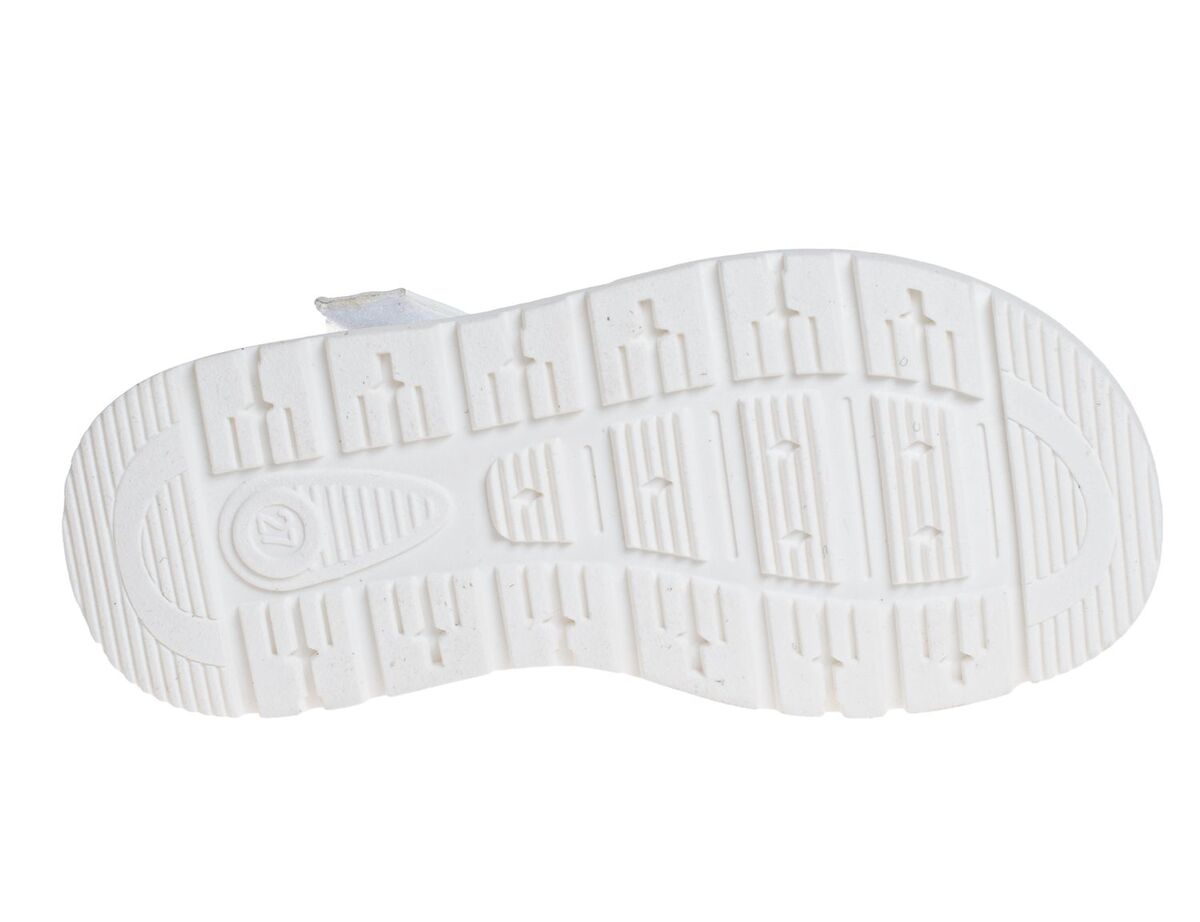R586581373W (,  2)