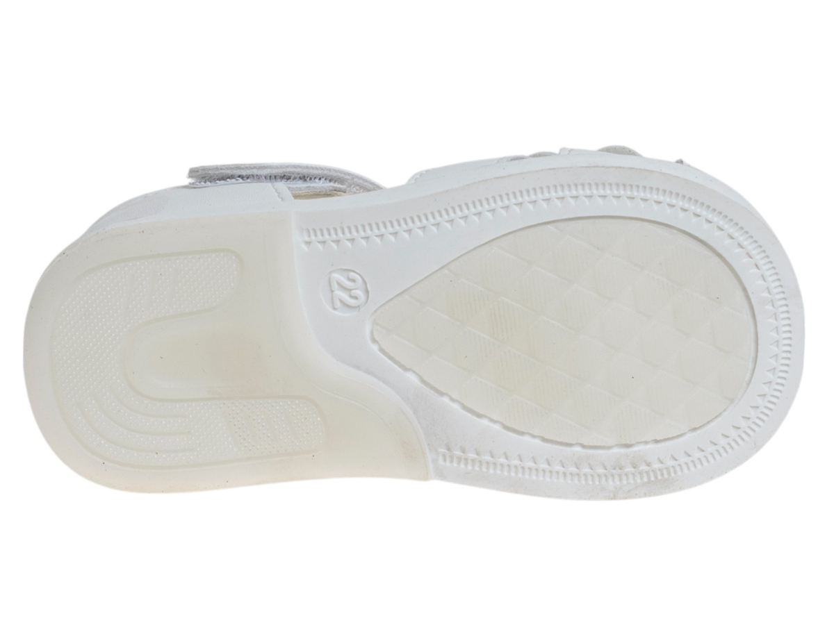 R822290453W (,  3)