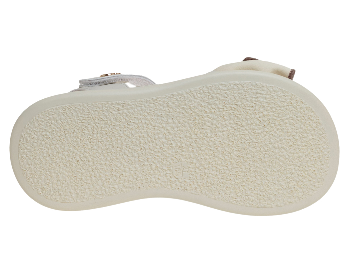 R560691079W (,  3)