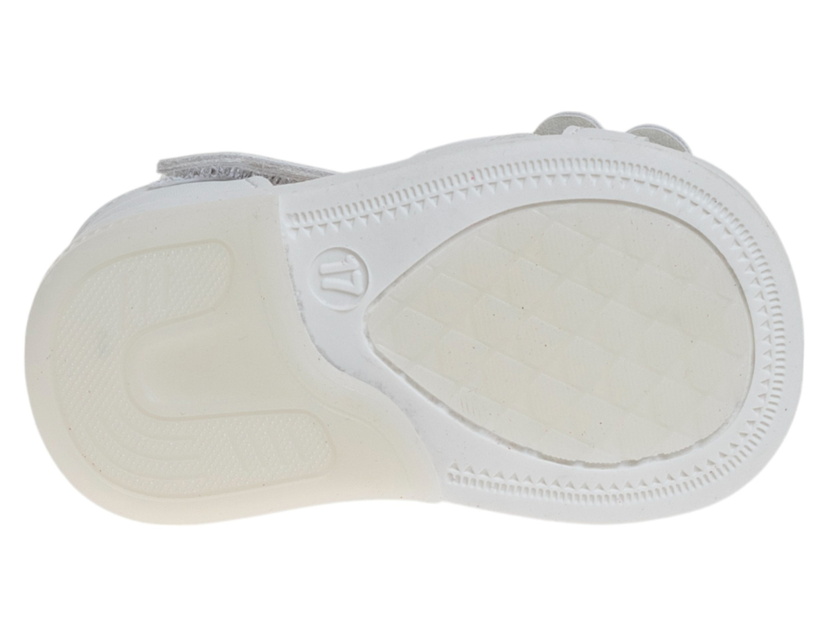 R822290313W (,  3)