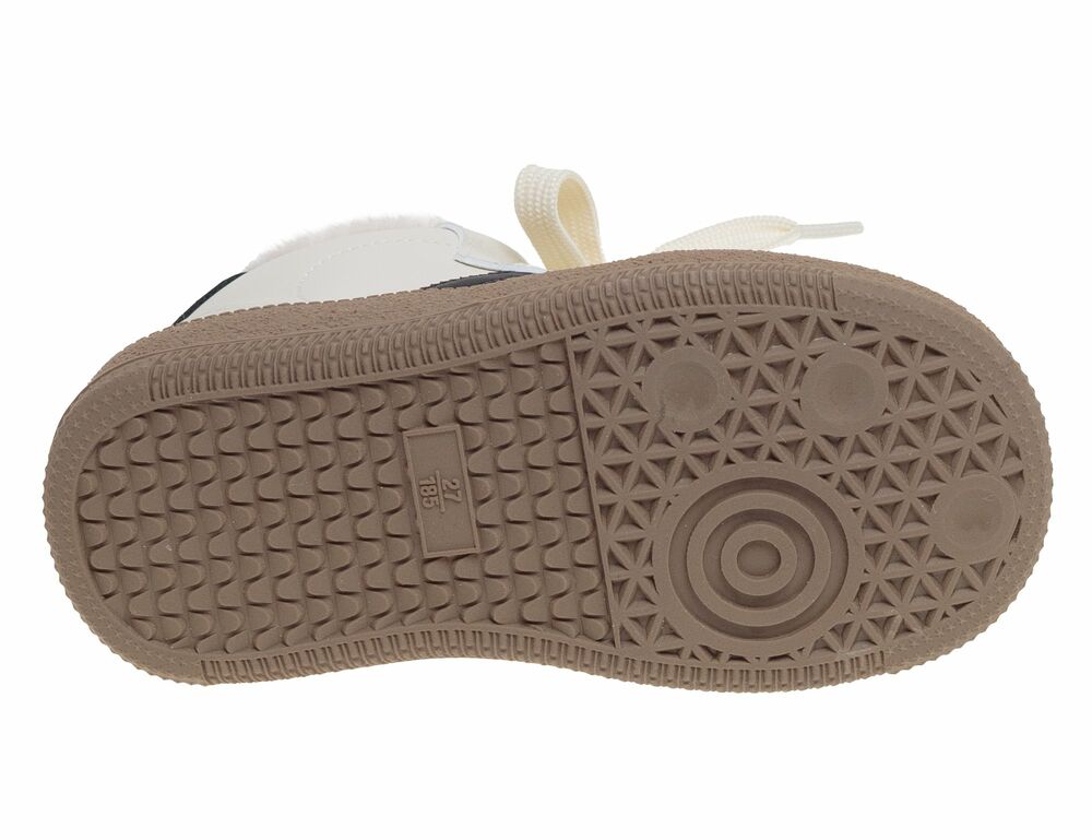    R628995646B (,  4)