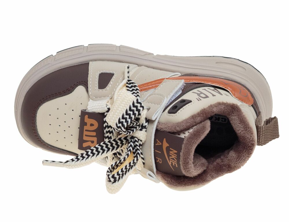    R619295622K (,  3)