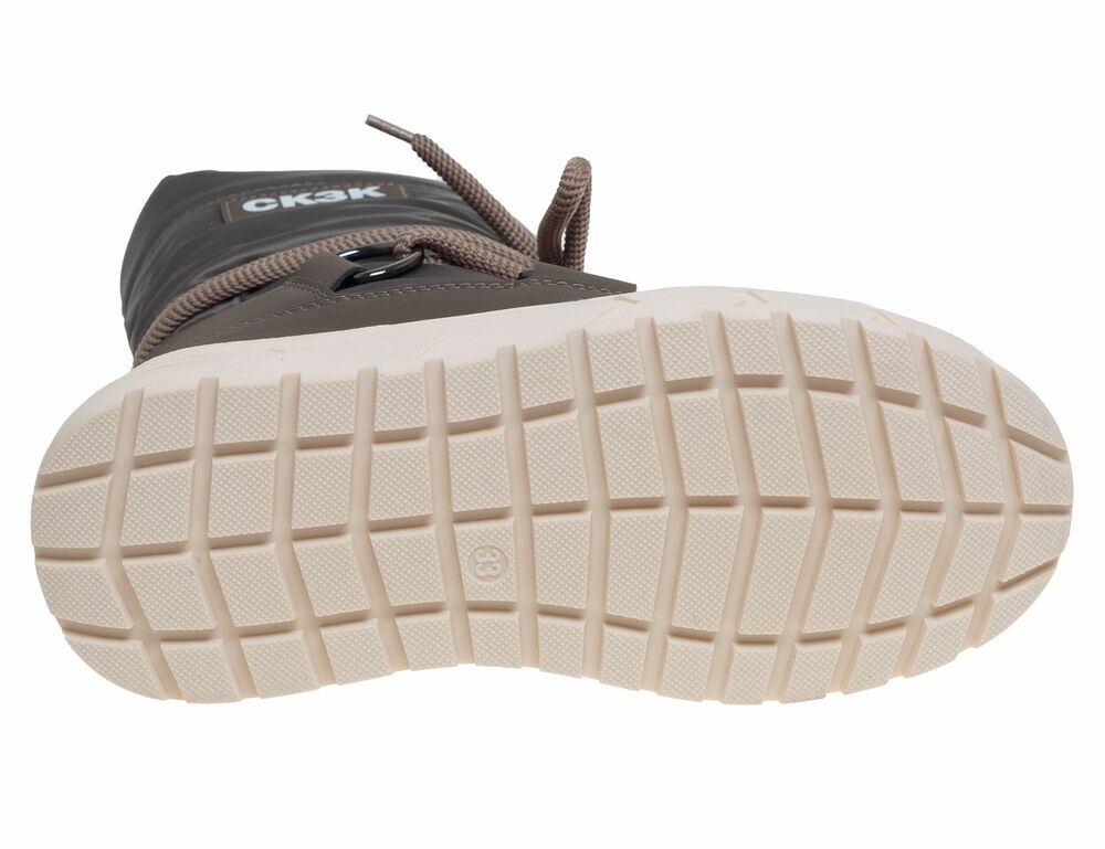    R812399082K (,  3)