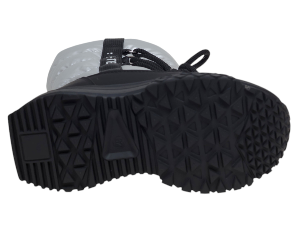    R826999137S (,  3)