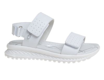 R539951145W ()